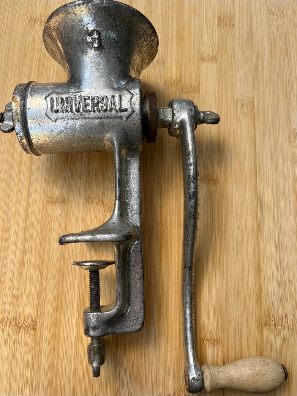 Universal Vintage Silver Metal Hand-Crank Meat Grinder with Wood Handle